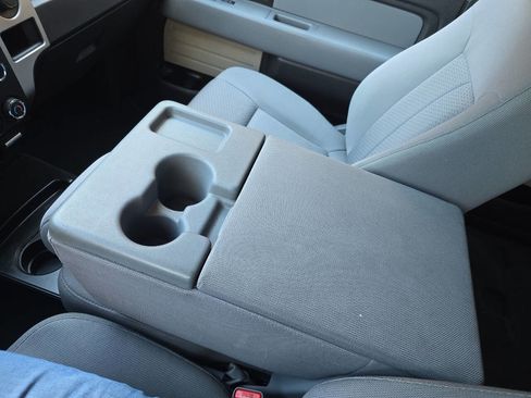 Used 2013 Ford F150 XLT w/ Luxury Equipment Group image 23