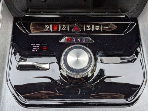 New 2026 Jeep Grand Wagoneer Limited AWD/4WD image 18