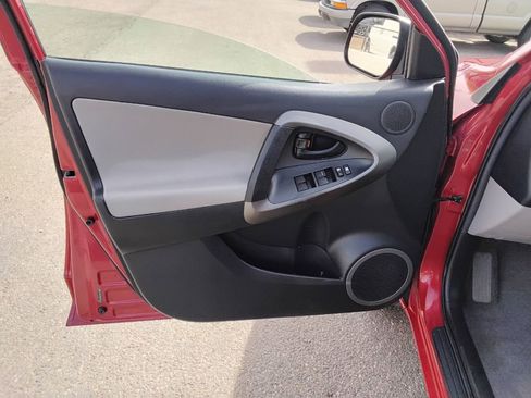 Used 2012 Toyota RAV4 4WD w/ Value Pkg image 2