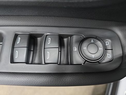 Used 2022 GMC Terrain SLT AWD/4WD image 27