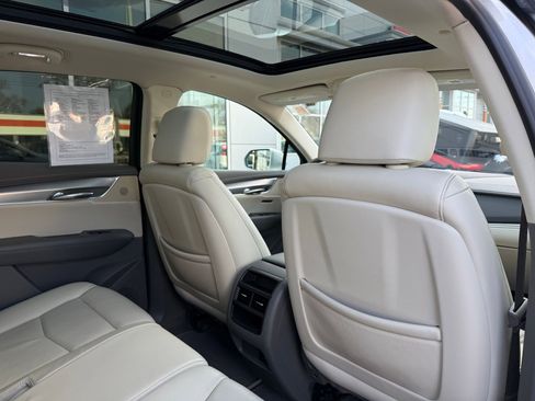 Used 2019 Cadillac XT5 Luxury image 33