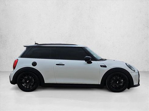 Used 2024 MINI Cooper S image 4