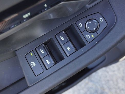 New 2025 BMW i5 eDrive40i w/ M Sport Package image 10