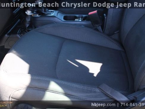Used 2023 Jeep Wrangler Sport image 27
