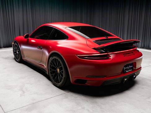 Used 2017 Porsche 911 Carrera S RWD image 3