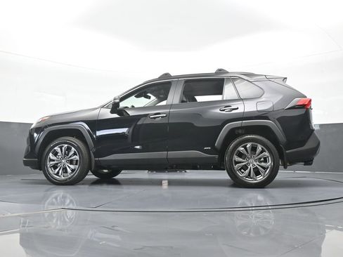 Used 2025 Toyota RAV4 Limited w/ Advanced Technology Package AWD/4WD image 55