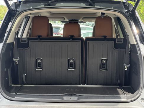 New 2026 Nissan Pathfinder Platinum FWD image 22