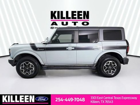 Used 2023 Ford Bronco Outer Banks AWD/4WD image 4