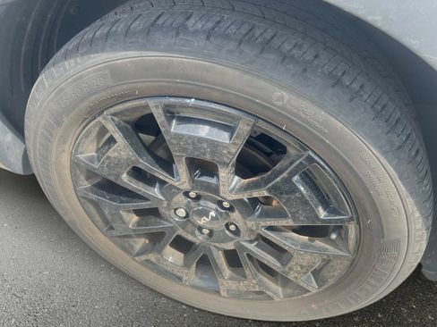 Certified 2022 Kia Telluride EX w/ EX Premium Package AWD/4WD image 5