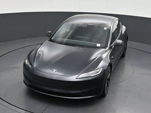 Used 2024 Tesla Model 3 Standard Range RWD image 21