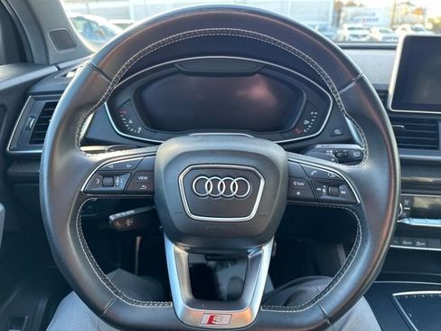 Used 2018 Audi SQ5 Prestige w/ Prestige Package image 17