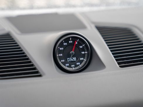 Used 2019 Porsche Cayenne S image 16