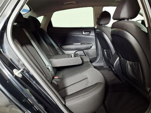 Used 2018 Kia Optima LX image 12