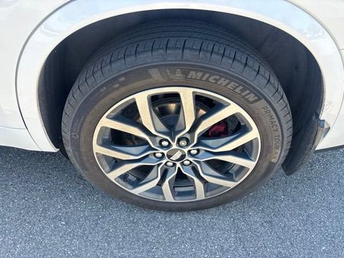 Used 2024 Cadillac XT6 Sport w/ Platinum Package AWD/4WD image 7