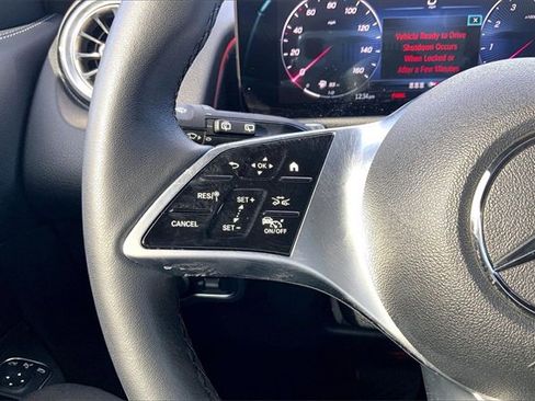 Used 2025 Mercedes-Benz GLB 250 4MATIC image 20