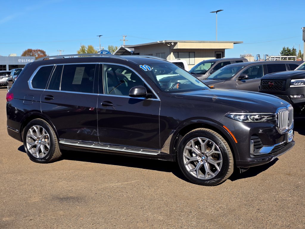 Used 2019 BMW X7 xDrive40i w/ Cold Weather Package AWD/4WD image 3