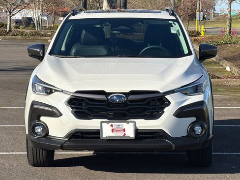 Used 2025 Subaru Crosstrek 2.5i Limited w/ Crosstrek Mirror Package image 9