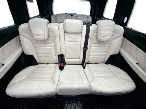 Used 2014 Mercedes-Benz GL 63 AMG 4MATIC image 28