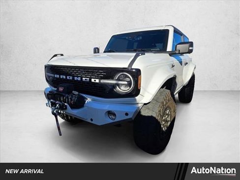 Used 2023 Ford Bronco Wildtrak image 1
