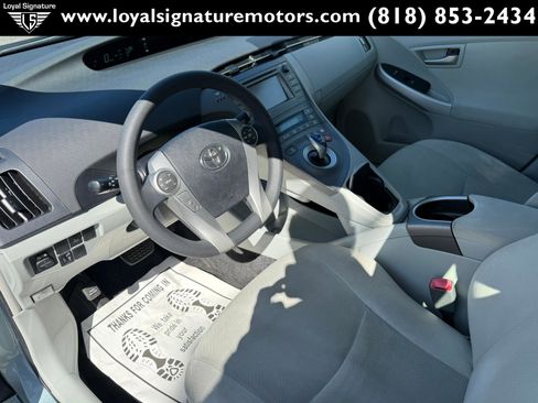 Used 2012 Toyota Prius Three image 18
