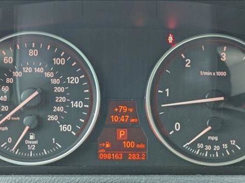 Used 2012 BMW X5 xDrive35d AWD/4WD image 11