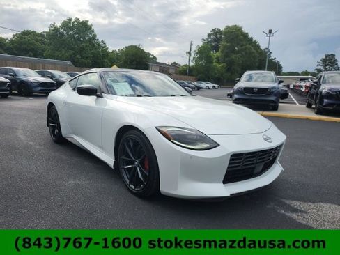 Used 2024 Nissan Z Performance w/ Floor Mat Package RWD image 1