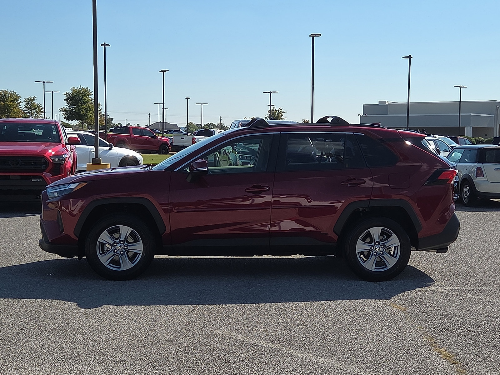 Used 2025 Toyota RAV4 XLE w/ Convenience Package AWD/4WD image 3