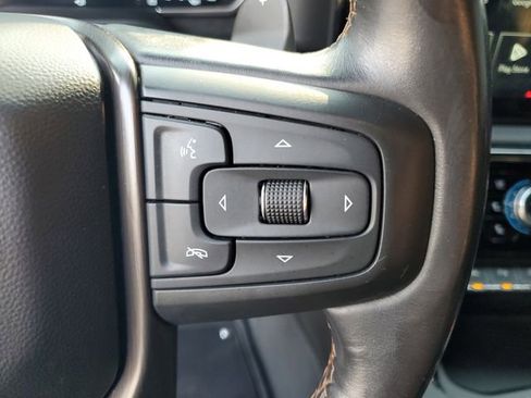 Used 2022 GMC Sierra 1500 AT4 w/ AT4 Premium Package AWD/4WD image 13