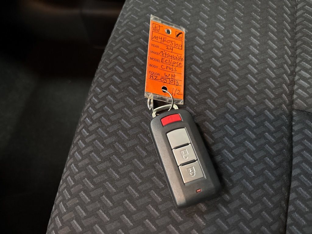 Used 2024 Mitsubishi Eclipse Cross Ralliart AWD/4WD image 34