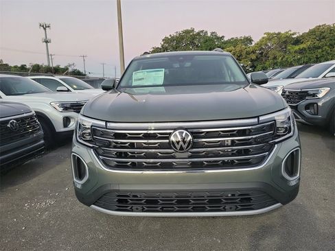 New 2026 Volkswagen Atlas SE image 2