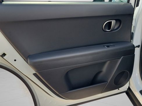 New 2026 Hyundai Ioniq 5 SE image 29