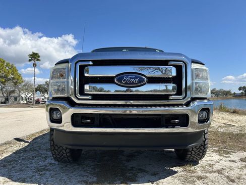 Used 2016 Ford F250 Lariat w/ Lariat Interior Package image 4