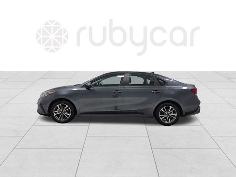 Used 2024 Kia Forte LXS image 2