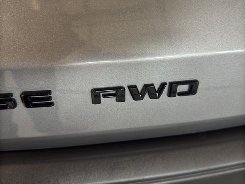 Used 2024 Chevrolet Traverse Z71 w/ Enhanced Driving Package image 11