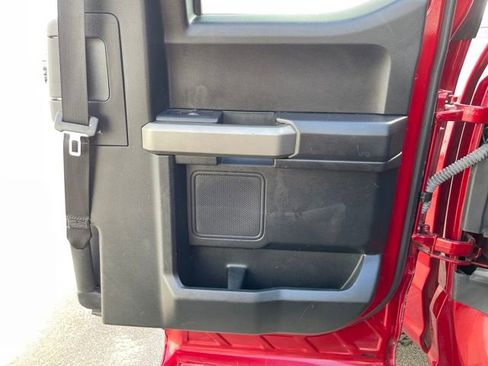 Used 2019 Ford F150 Raptor w/ Equipment Group 801A Mid image 32