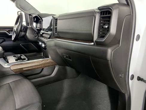 Used 2024 GMC Sierra 3500 SLE image 31