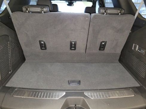 Used 2024 Chevrolet Tahoe High Country w/ Premium Package image 23