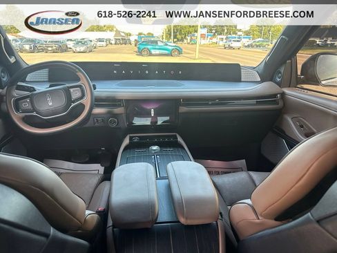 Used 2026 Lincoln Navigator Black Label AWD/4WD image 34