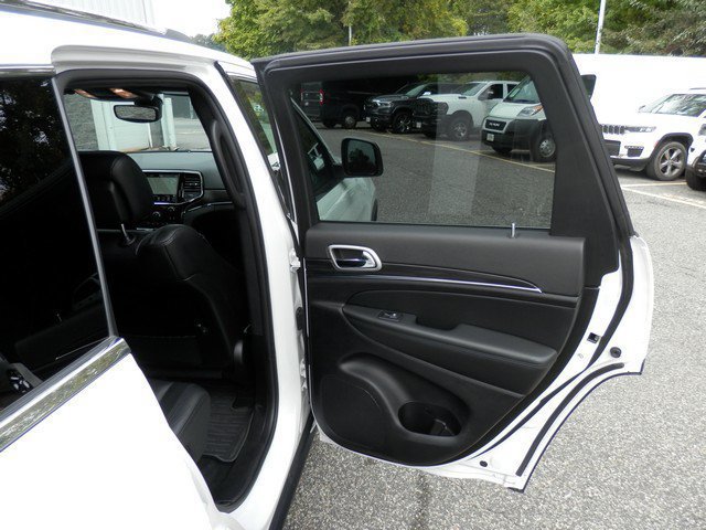 Used 2021 Jeep Grand Cherokee Limited AWD/4WD image 37