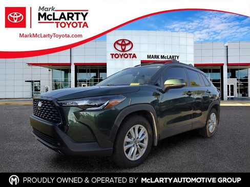 Used 2024 Toyota Corolla Cross LE AWD/4WD image 1