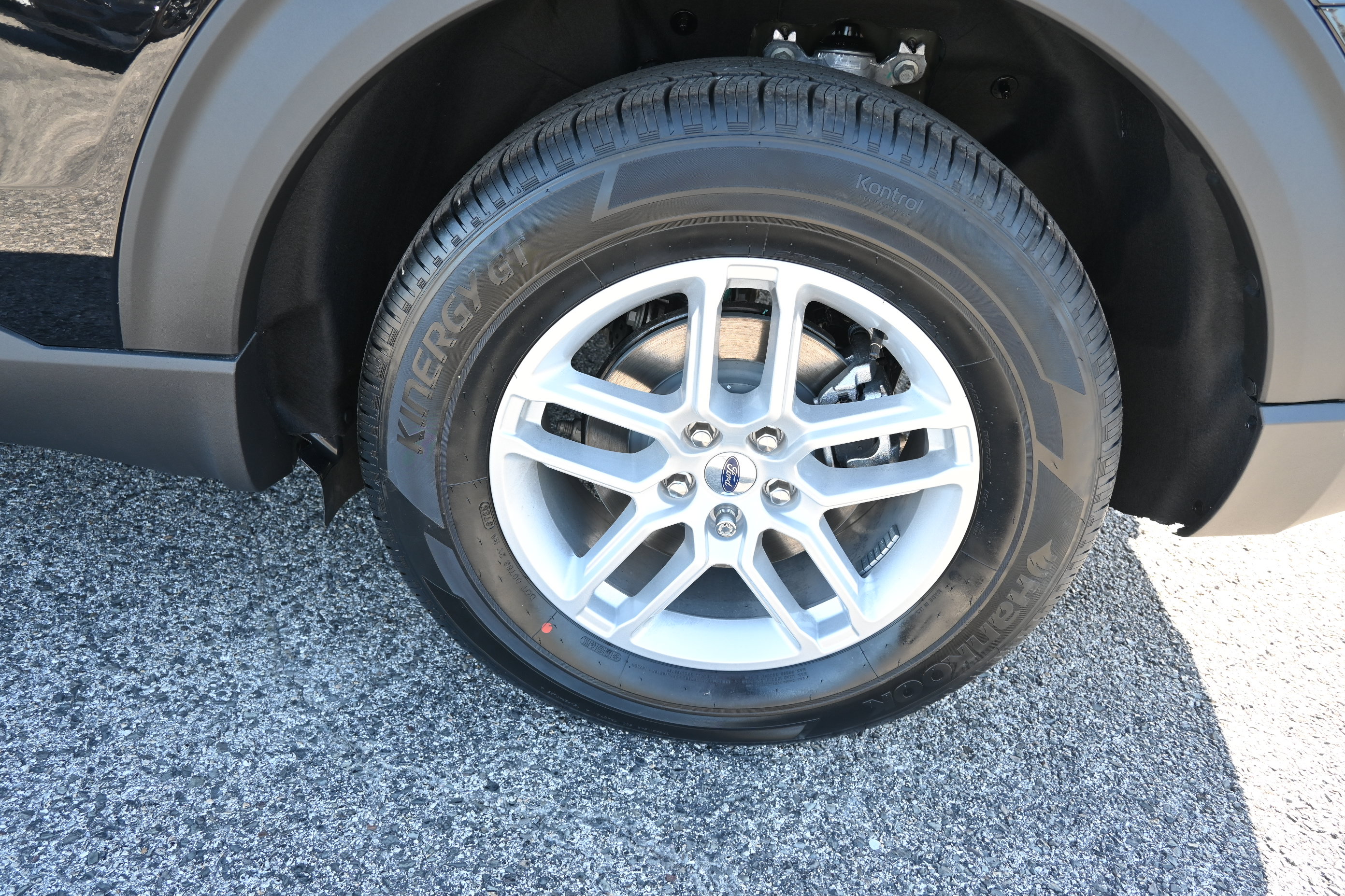 New 2026 Ford Explorer Active w/ Active Comfort Package RWD image 10