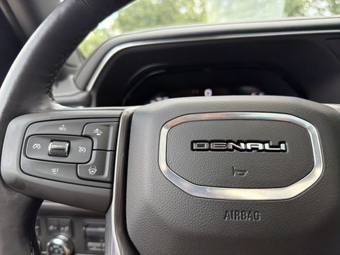 Used 2024 GMC Yukon XL Denali Ultimate AWD/4WD image 30