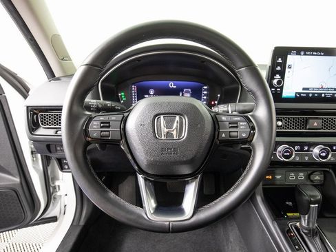 Used 2022 Honda Civic Touring image 19