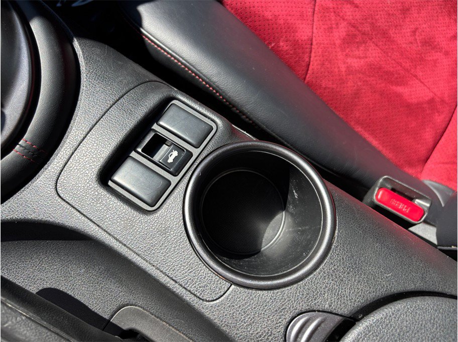 Used 2019 Nissan 370Z NISMO RWD image 29