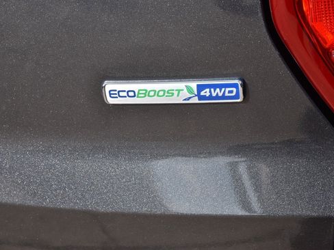 Used 2019 Ford Explorer Platinum image 10