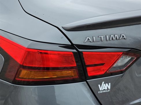 Used 2025 Nissan Altima 2.5 SV w/ SV Special Edition Package image 34