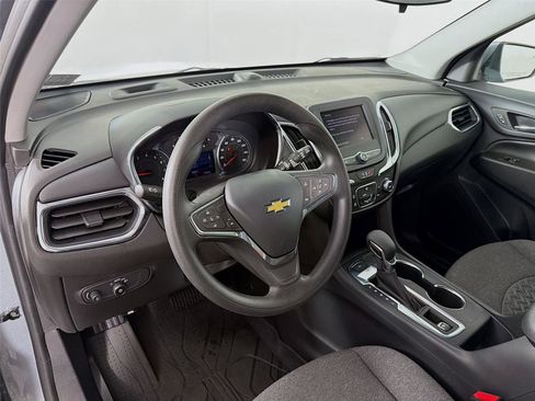 Used 2023 Chevrolet Equinox LT w/ LPO, Floor Liner Package AWD/4WD image 9