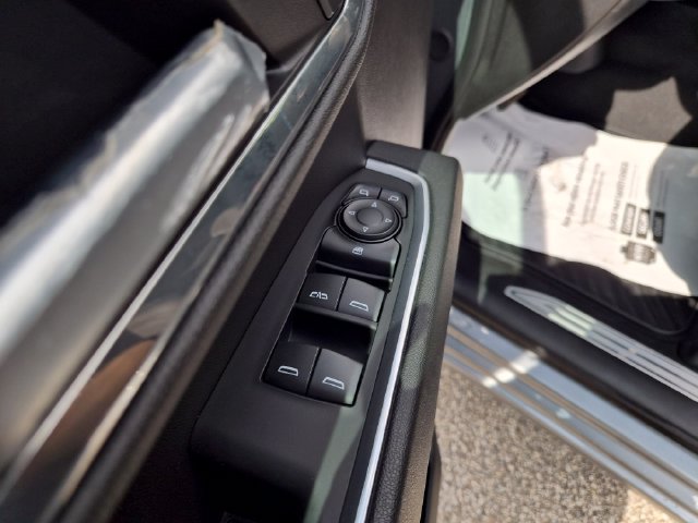 Used 2024 Chevrolet Silverado 1500 LT AWD/4WD image 13