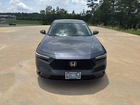 Used 2023 Honda Accord EX image 2