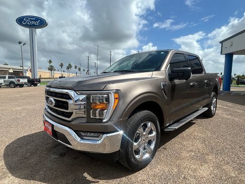 Used 2023 Ford F150 XLT w/ Equipment Group 302A High AWD/4WD image 3